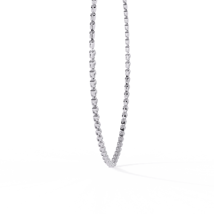 Laurie – Pear Motif Illusion Diamond Necklace