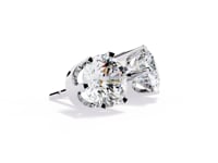 Freja – Classic 6-Prong Round Diamond Studs